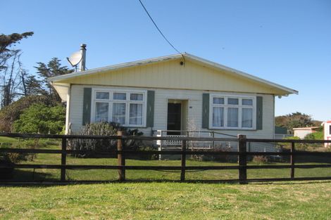 Photo of property in 19 Rangitane Street, Himatangi Beach, Foxton, 4891