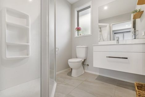 Photo of property in 1040b Papamoa Beach Road, Papamoa Beach, Papamoa, 3118