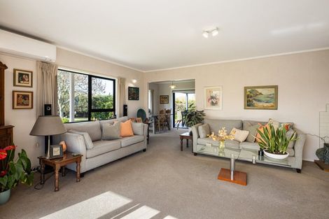 Photo of property in 166 Racecourse Road, Cambridge, 3493