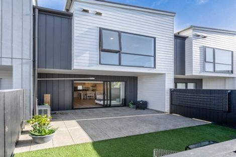 Photo of property in 4/47a Huntington Drive, Huntington Park, Auckland, 2013
