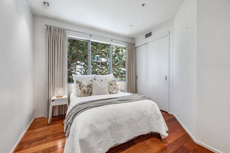 Photo of property in 1/7 The Promenade, Takapuna, Auckland, 0622