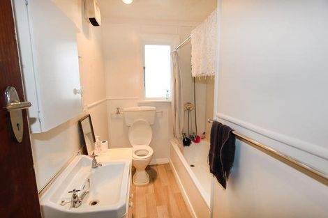 Photo of property in 121 Bay View Road, South Dunedin, Dunedin, 9012