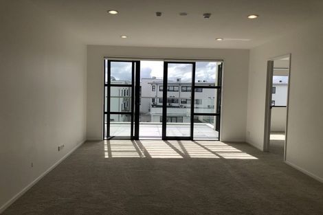Photo of property in Apollo Apartments, 201/46 Rosedale Road, Rosedale, Auckland, 0632