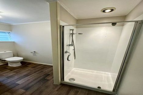 Photo of property in 60 Edmonton Road, Henderson, Auckland, 0612