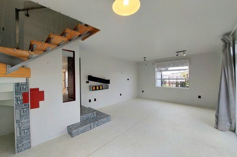 Photo of property in 2/87b Verbena Road, Birkdale, Auckland, 0626