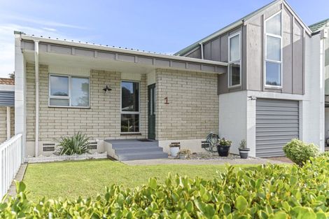Photo of property in 1 La Salle Drive, Westown, New Plymouth, 4310
