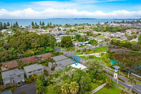 Photo of property in 6 Puriri Boulevard, Orewa, 0931