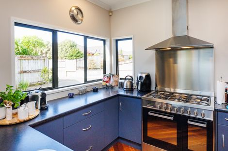 Photo of property in 15 Silkwood Place, Fitzherbert, Palmerston North, 4410