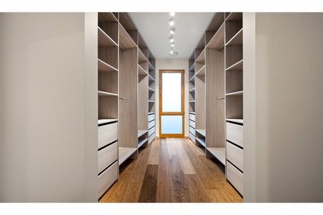 Photo of property in 6 Sowerby Place, Richmond Hill, Christchurch, 8081