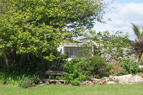 Photo of property in 12 Harsant Avenue, Hahei, Whitianga, 3591