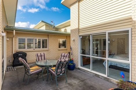 Photo of property in 36 Pharazyn Avenue, Waikanae Beach, Waikanae, 5036