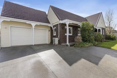 Photo of property in 14 Steeple Rise, Pakuranga, Auckland, 2010