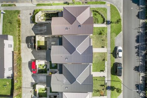 Photo of property in 41 Becker Drive, Weymouth, Auckland, 2103