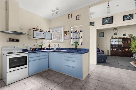 Photo of property in 424 Massey Street, Akina, Hastings, 4122