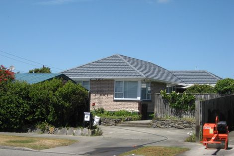 Photo of property in 45 Bentley Street, Russley, Christchurch, 8042