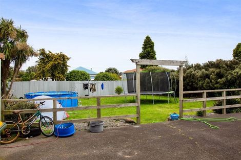 Photo of property in 68 South Road, Manaia, 4612