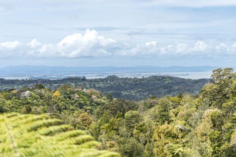 Photo of property in 467 Scenic Drive, Waiatarua, Auckland, 0612