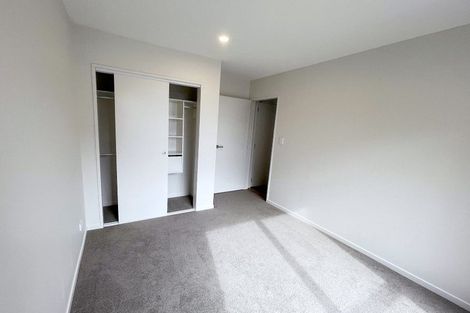 Photo of property in 2/8 Chivalry Road, Glenfield, Auckland, 0629