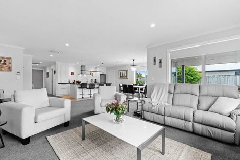 Photo of property in 4 Warrington Court, Carterton, 5713