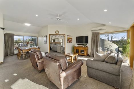 Photo of property in 33 Rock View Road, Springvale, Alexandra, 9393