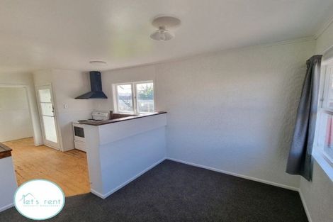 Photo of property in 12 Raglan Street, Mangere East, Auckland, 2024