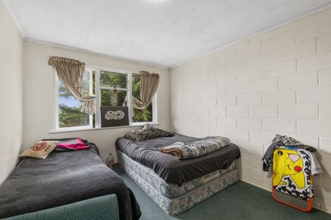 Photo of property in 6-8 Waihemo Street, Waitangirua, Porirua, 5024