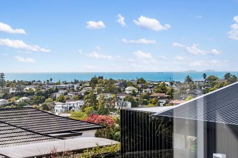 Photo of property in 603 East Coast Road, Browns Bay, Auckland, 0632
