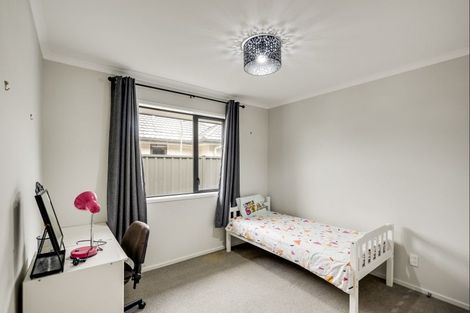 Photo of property in 15 Onyx Place, Awatoto, Napier, 4110