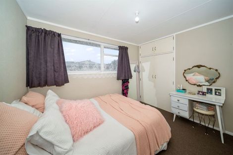 Photo of property in 25 Kamahi Avenue, Hawera, 4610