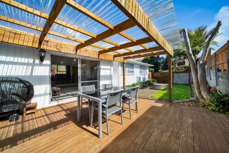 Photo of property in 32a Camellia Avenue, Bell Block, New Plymouth, 4312