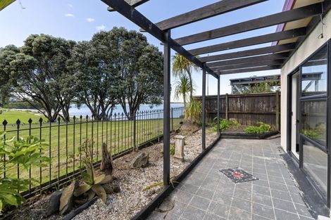 Photo of property in 1/16 Dalmahoy Place, Wattle Downs, Auckland, 2103