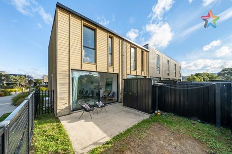 Photo of property in 35 Te Ara O Paetutu, Petone, Lower Hutt, 5012