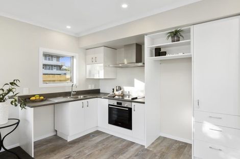 Photo of property in 39 Barber Grove, Moera, Lower Hutt, 5010