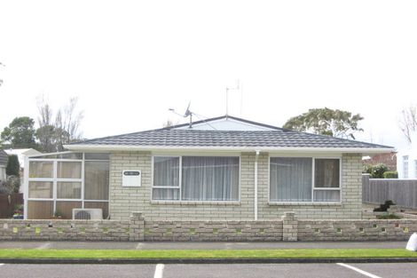Photo of property in 2/13 Norman Street, Lower Vogeltown, New Plymouth, 4310