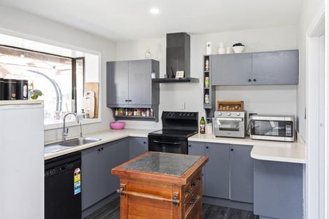 Photo of property in 36 Gould Crescent, Woolston, Christchurch, 8023