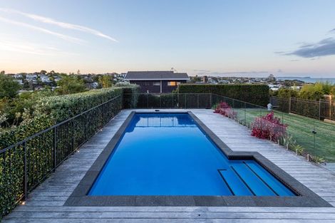 Photo of property in 42 Braemar Road, Rothesay Bay, Auckland, 0630