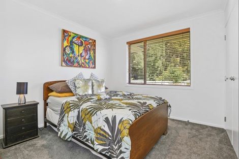 Photo of property in 16 Karaka Place, Kinloch, Taupo, 3377