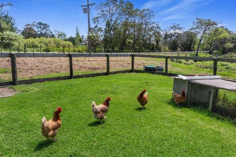 Photo of property in 169 Awa Road, Kumeu, 0891