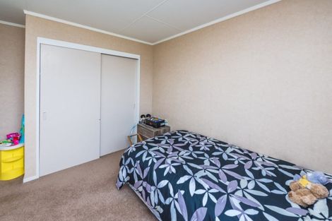 Photo of property in 14 Akepiro Place, Tawhero, Whanganui, 4501