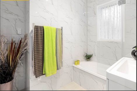 Photo of property in 12/79 Glendale Road, Glen Eden, Auckland, 0602