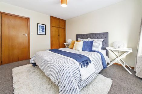 Photo of property in 2/27 Oxley Avenue, St Albans, Christchurch, 8014