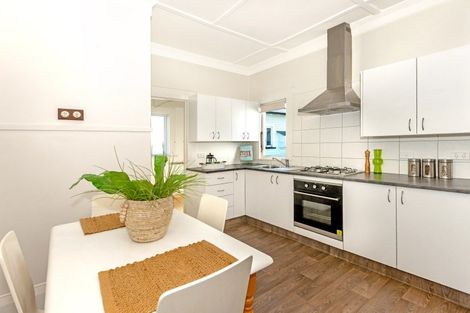 Photo of property in 16 Wellington Street, Te Hapara, Gisborne, 4010