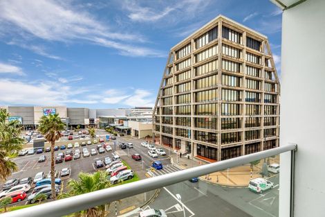 Photo of property in Proximity Apartments, 408/17 Osterley Way, Manukau, Auckland, 2104