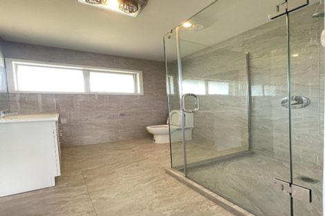 Photo of property in 310 Hurstmere Road, Takapuna, Auckland, 0622