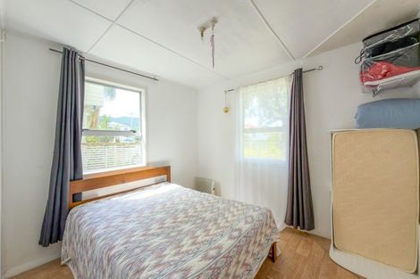 Photo of property in 211a The Square, Whangamata, 3620