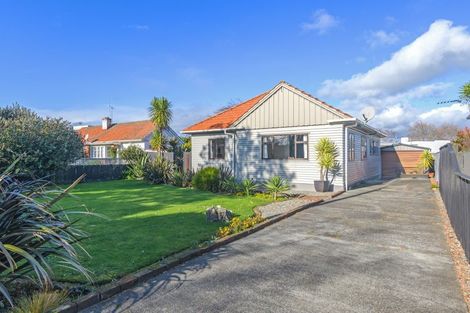 Photo of property in 244 College Street, West End, Palmerston North, 4412