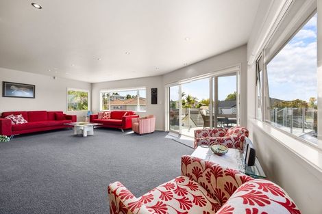 Photo of property in 40 Westpark Drive, West Harbour, Auckland, 0618
