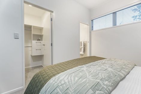 Photo of property in 90 Sandspit Road, Shelly Park, Auckland, 2014