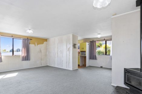 Photo of property in 32 Victory Street, Welcome Bay, Tauranga, 3112