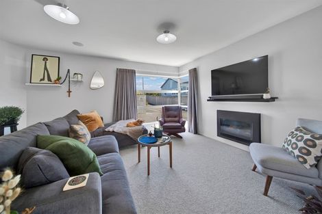 Photo of property in 19c Beach Street, Fitzroy, New Plymouth, 4312